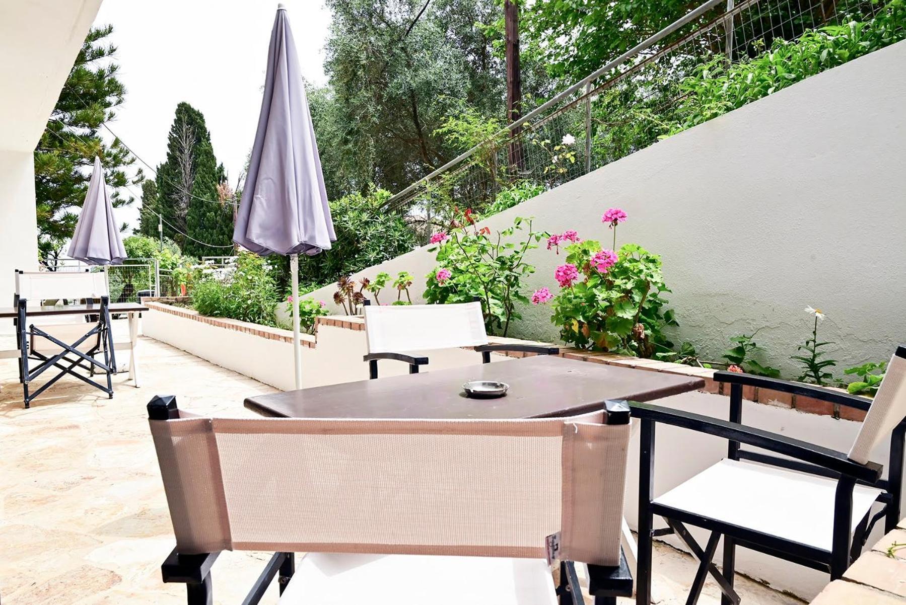 Gina Studios Benitses  Extérieur photo